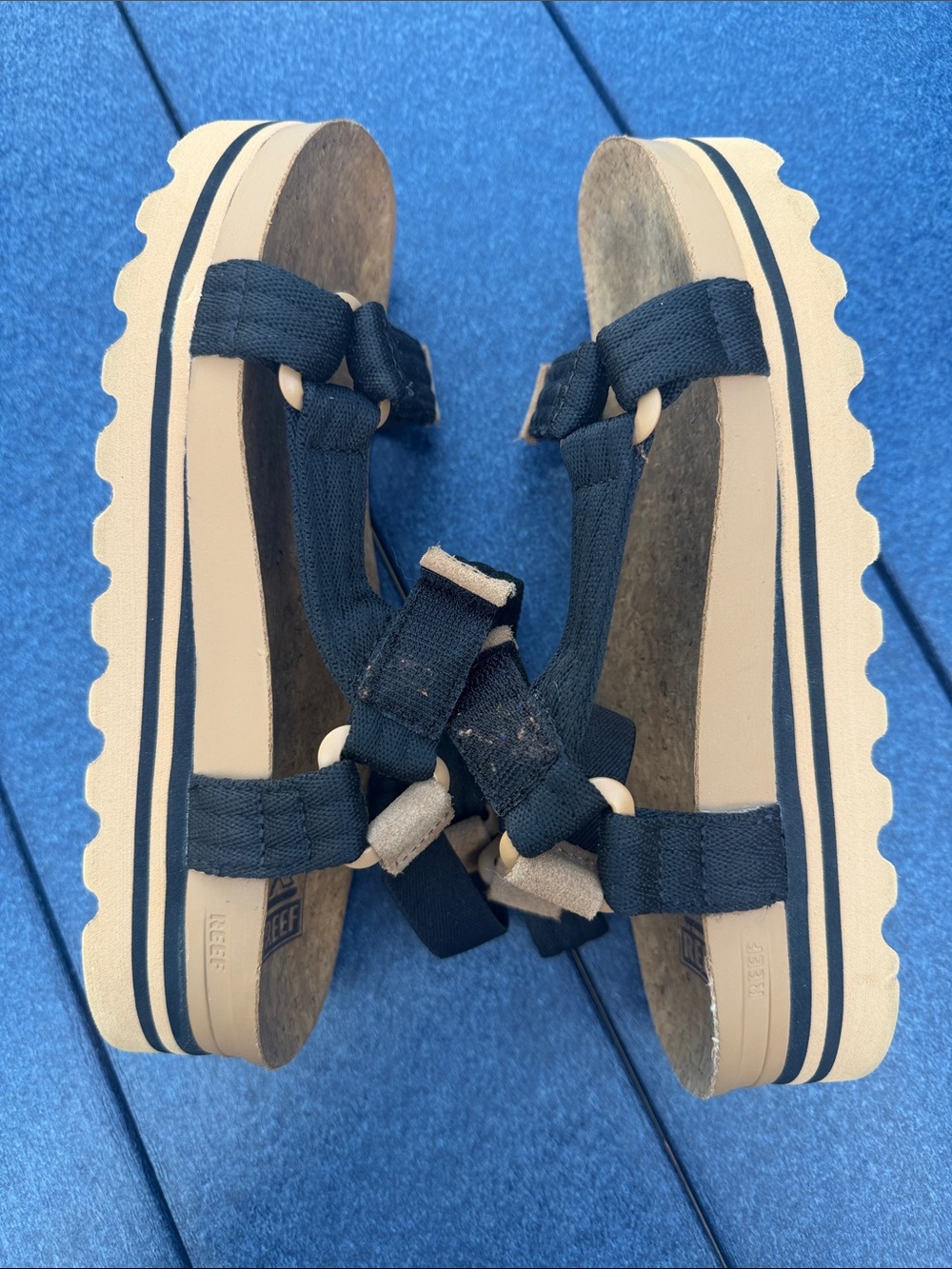 REEF Women's Black Strappy Cork Platform Sandals, size 8 - Picture 7 of 8